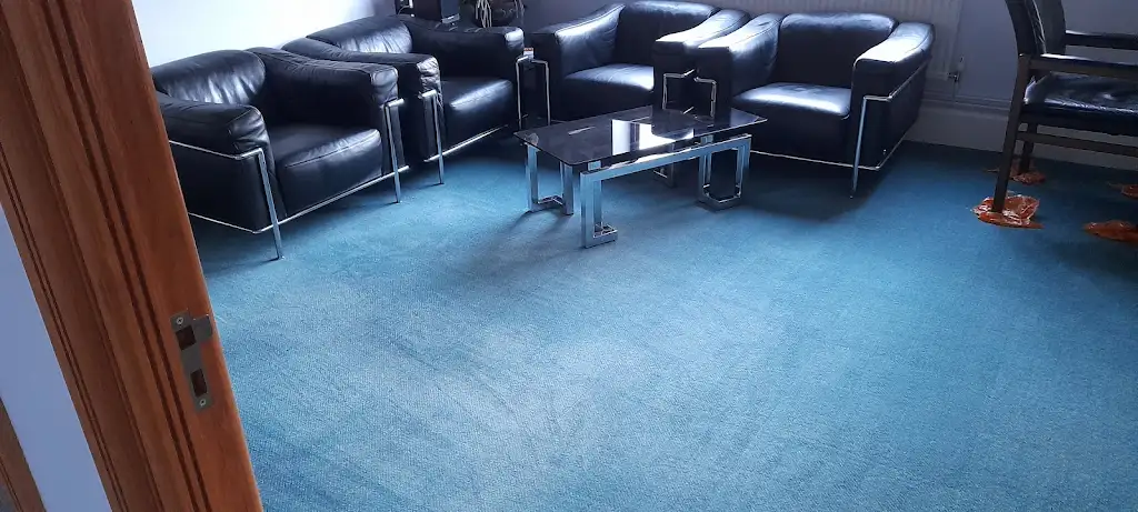 Commercial office carpet cleaning service in Surrey